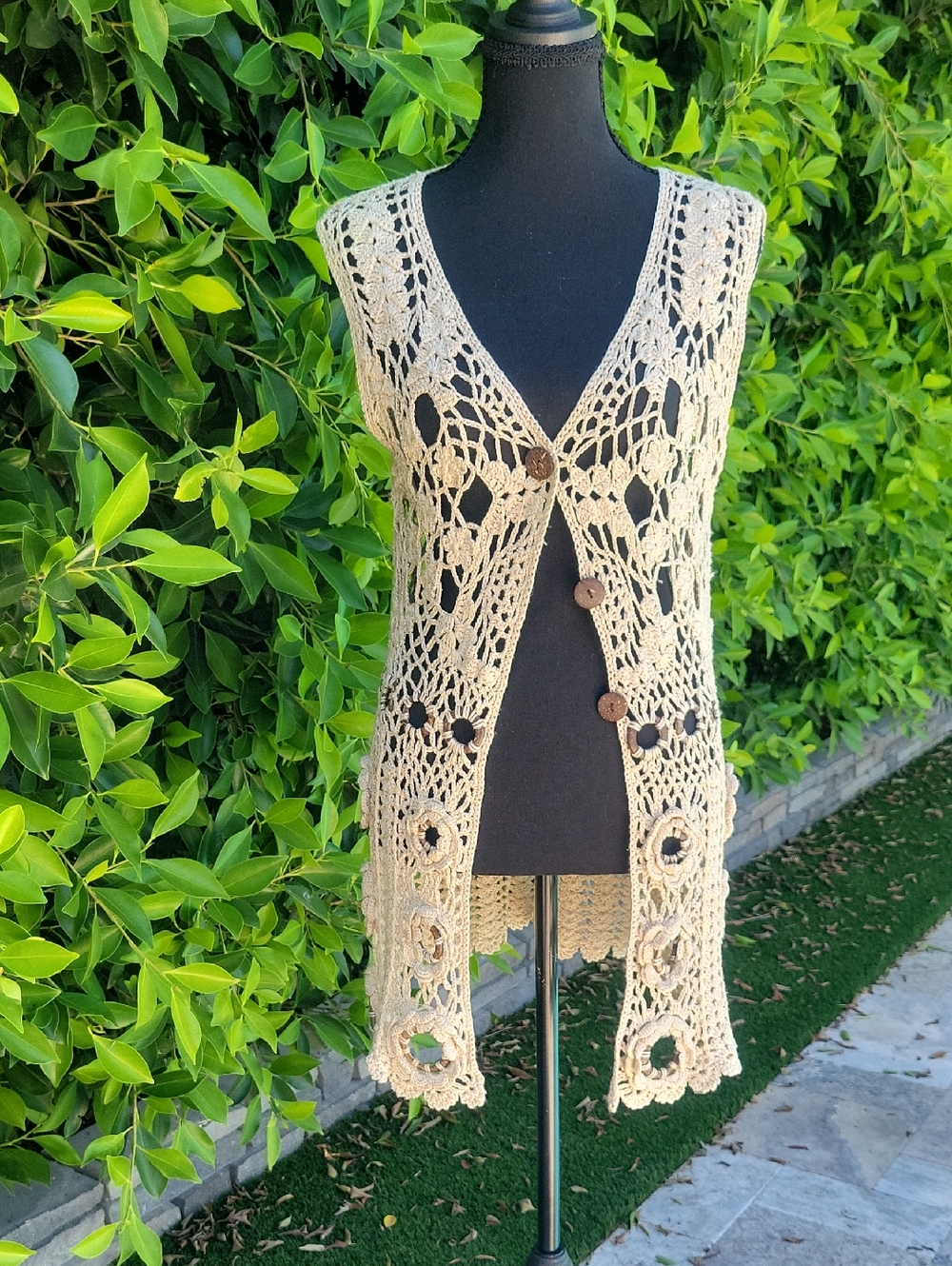 Boho crochet Knit Vest Cardigan Flower & Wood Details Festival Vibes S